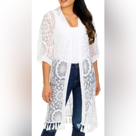 White Lace Kimono - Picture 8 of 9